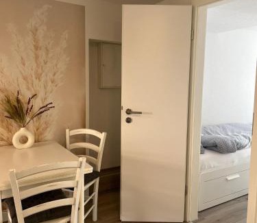Ribnitz-Damgarten Apartment | Ferienwohnung zum kleinen Obstgarten