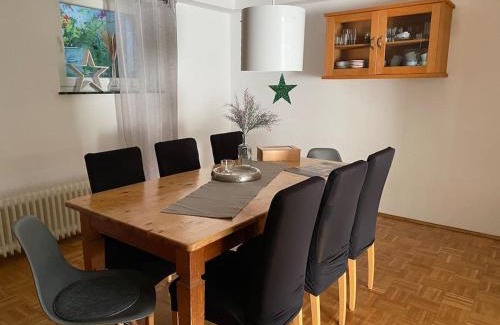 Wermelskirchen Apartment | Ferienwohnung100qm mit Garten
