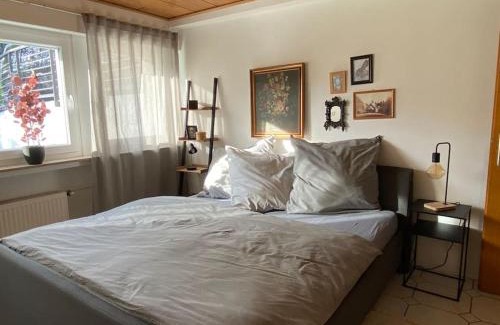 Wermelskirchen Apartment | Ferienwohnung100qm mit Garten