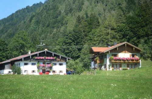 Aschau im Chiemgau Apartment | Ferienwohnungen Bergerhof Zuhaus