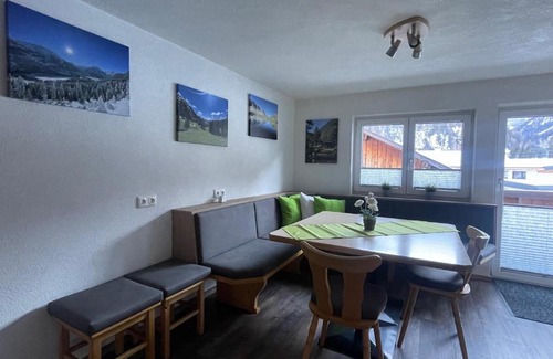 Bach Apartment | Ferienwohnungen Haus Bergflora