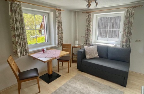 Bach Apartment | Ferienwohnungen Haus Bergflora