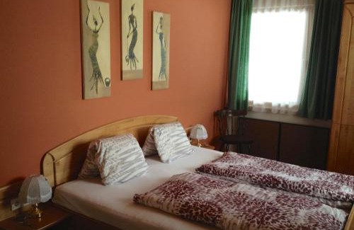 Waidegg Apartment | Ferienwohnungen Pernull
