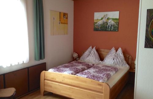 Waidegg Apartment | Ferienwohnungen Pernull