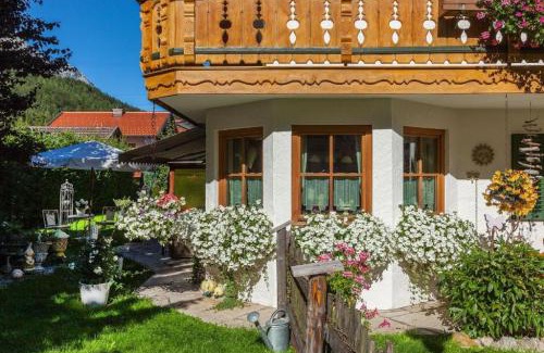 Mittenwald Apartment | Ferienwohnungen St Christoph