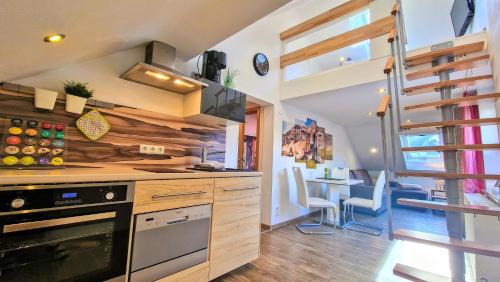 Ried Apartment | Ferienwohnungen Wolf - Wohnung "Breitenberg" 2,5 Zimmer mit Bergblick