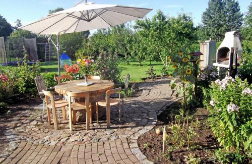 Lancken-Granitz House | Ferienwohnungen zum Neuensiener See P
