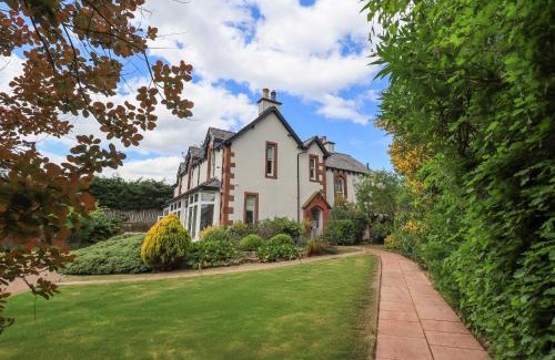 Penrith House | Fern Bank