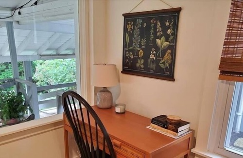 Laporte House | Fern Hill Cottage - Robin Real Estate