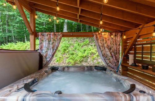 Charter Hills House | Fern Leaf Lodge