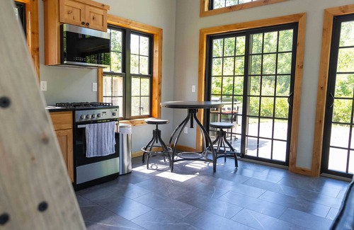 Rock Creek Cabin | Fern Valley at Nature Shores