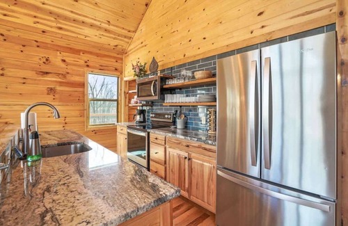 McArthur Cabin | Fern Woods A Modern Take on Hocking Hills Cabins