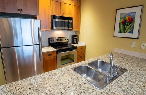 East Kootenay Condo | Fernie - Timberline Lodges Juniper #633