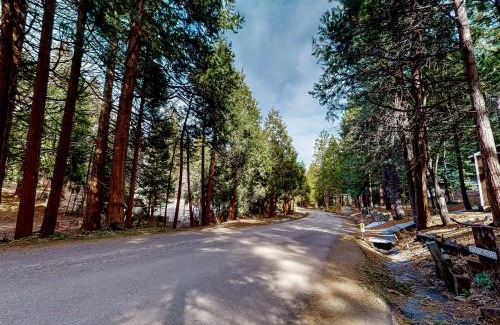 Twin Peaks House | Fernrock Cabin