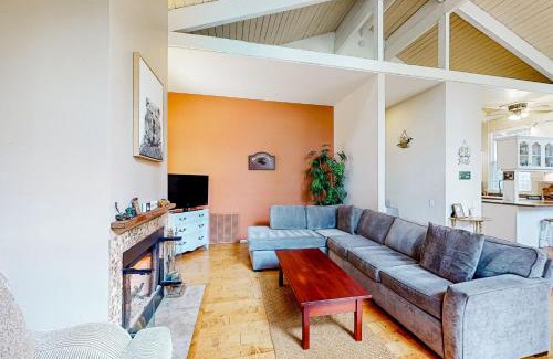 Twin Peaks House | Fernrock Cabin