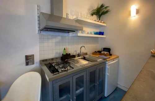 Cinque Terre Apartment | Fetta di Limone Apartment with AC and Patio