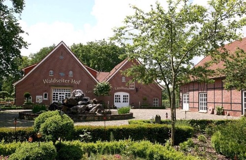 Bad Bentheim Apartment | FeWo 1 in historic Spieker on cycling and hiking routes with golf course