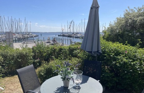 Alt Gaarz Apartment | Fewo 34 "ferienwohnung am Reriker Yachthafen"