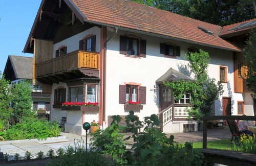 Frasdorf Apartment | Fewo 90 m², 3 SZ, Liegewiese, Seperates WC, Bergblick, W-lan