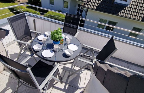 Koserow Apartment | Fewo Ahoi - 73 qm Maritime Gemütlichkeit auf Zwei Ebenen