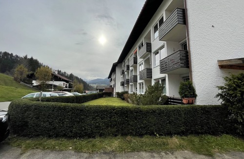 Oberstdorf Apartment | Fewo Allgäu Chalet - Gemütliche Hüttenatmosphäre + Schwimmbad und Sauna im Haus