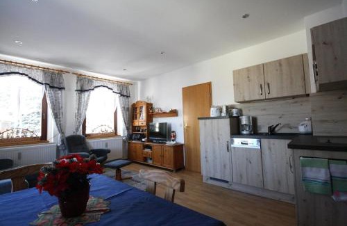 Sehmatal-Neudorf Apartment | Fewo Bergkristall