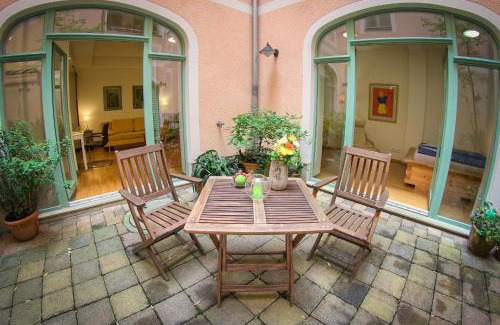 Innere Neustadt Apartment | Fewo CANALETTO im Stadtzentrum