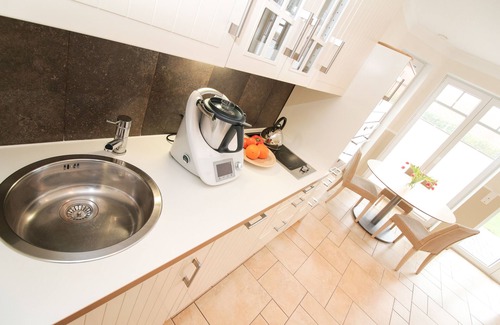 Greetsiel Apartment | Fewo-Greetsieler-Grachten S - new building with top facilities for allergy sufferers