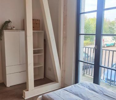 Berne Apartment | FeWo Großes 2 Zimmer Apartment in Berne