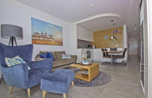 Middelhagen Apartment | FeWo Heimathafen - modern vacation apartment near the water with sea view -