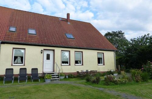 Gnies Apartment | Fewo Störtebeker - Ralswiek OT Gnies