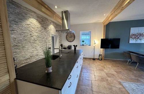 Donaueschingen Apartment | Fewo Sternen Plus - Hochwertige Maisonette Wohnung in Aufen -