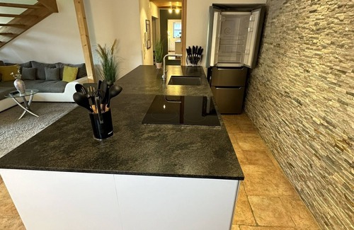 Donaueschingen Apartment | Fewo Sternen Plus - Hochwertige Maisonette Wohnung in Aufen -