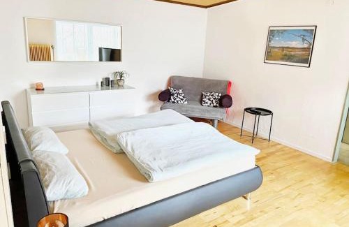 Schoemberg Apartment | FeWo - Waldrand-Lage mit Garten, Grill & Parkplatz