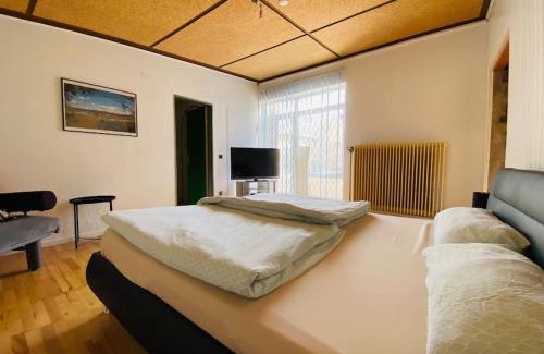 Schoemberg Apartment | FeWo - Waldrand-Lage mit Garten, Grill & Parkplatz