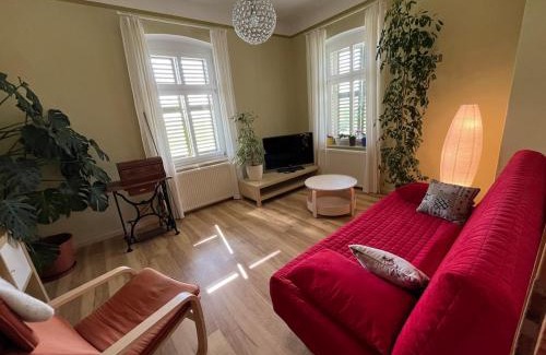 Naumburg Apartment | FeWo Weinberghaus "Zum Steinkauz"