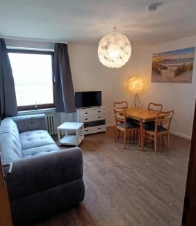Hessisch Oldendorf Apartment | FeWo Weserufer DIREKT am Wasser Radwanderweg 3-4 Personen Wlan