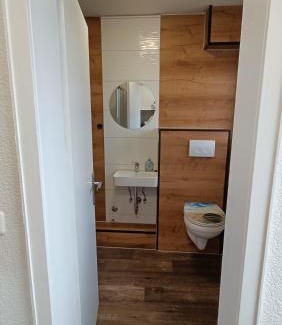 Hessisch Oldendorf Apartment | FeWo Weserufer DIREKT am Wasser Radwanderweg 3-4 Personen Wlan