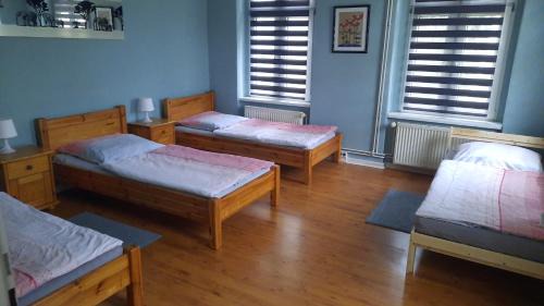 Berlin-Britz Apartment | FEWO1-1 Zim Apart-4 Bett-Küche-Dusche WC-Parkplatz