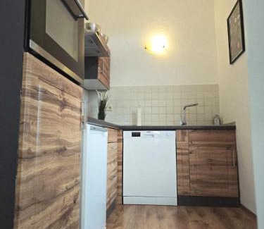 Nord-Mitte Apartment | FeWocation Bremerhaven Hafenapartment 14