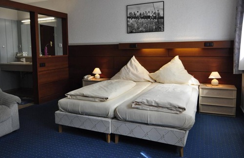 Nauwieser Viertel Hotel | FF&E City Hotel Saarbrücken
