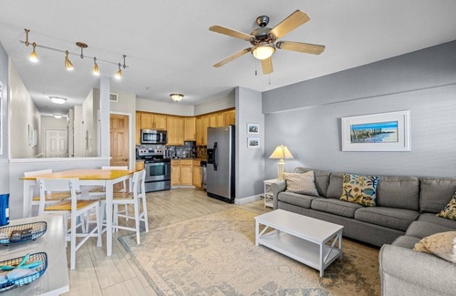 Kill Devil Hills Condo | FFR209 Beach Hideaway by First Flight Rentals