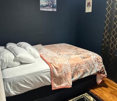 Irvington House | Fidelia Beryl Room, Queen Bed Minutes from Newark Liberty International Airport and Newark Penn Station