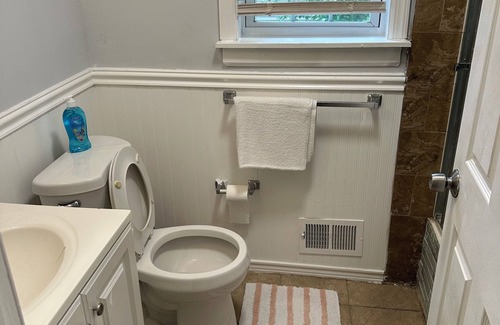 Irvington Bed & Breakfast | Fidelia Beryl Room