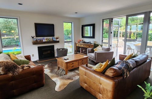 Cambridge House | Field Days Accommdation
