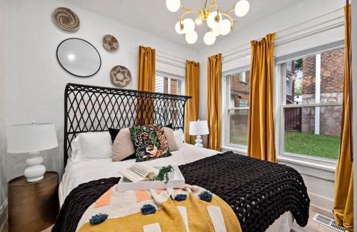 Candler Park Apartment | Field of Green