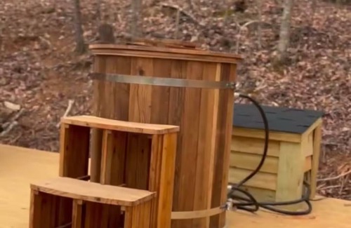 Travelers Rest RV Rental | Field Trip Unit 3 Small Canvas Cabin