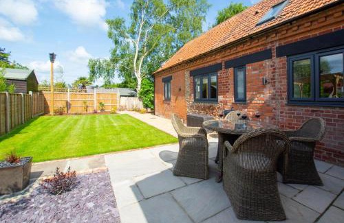 Hindolveston House | Field View