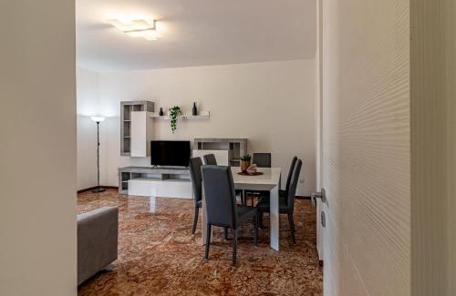 Ferrara Apartment | Fiera di Ferrara Huge Apartment x7!