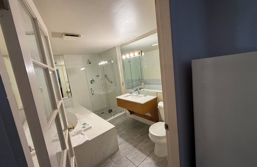 Bell Gardens Hotel | Fiesta Inn- Bell Gardens/Los Angeles